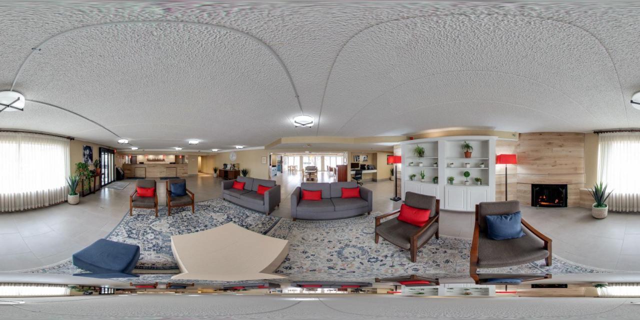 Отель Wingate By Wyndham Lincoln Airport East Экстерьер фото